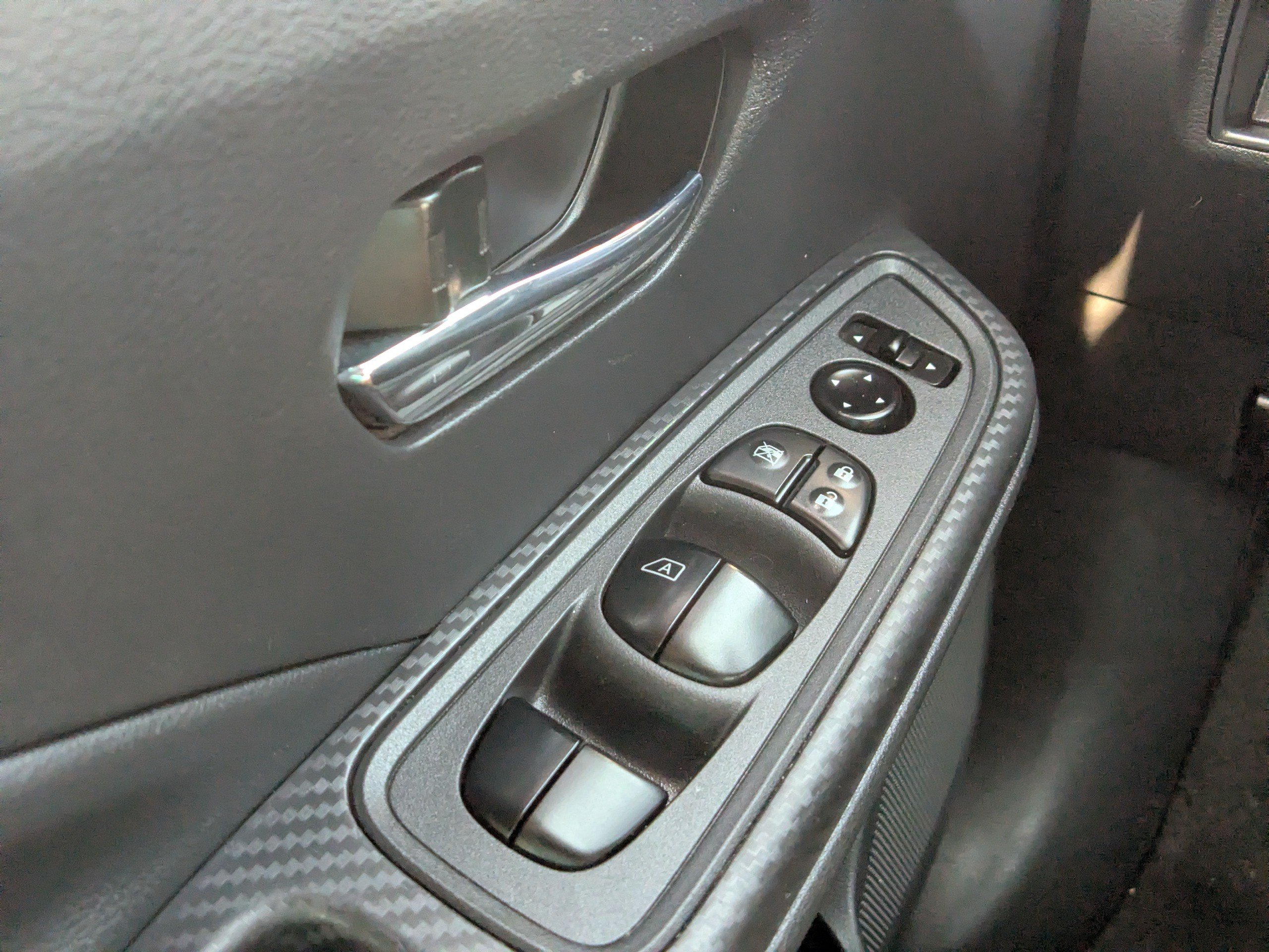 Used 2024 Nissan Versa SV FWD image 25