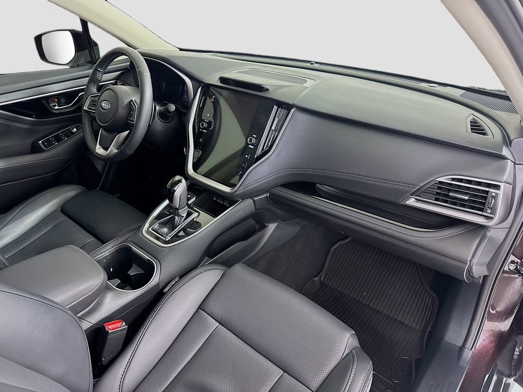 Used 2025 Subaru Outback Limited AWD/4WD image 30