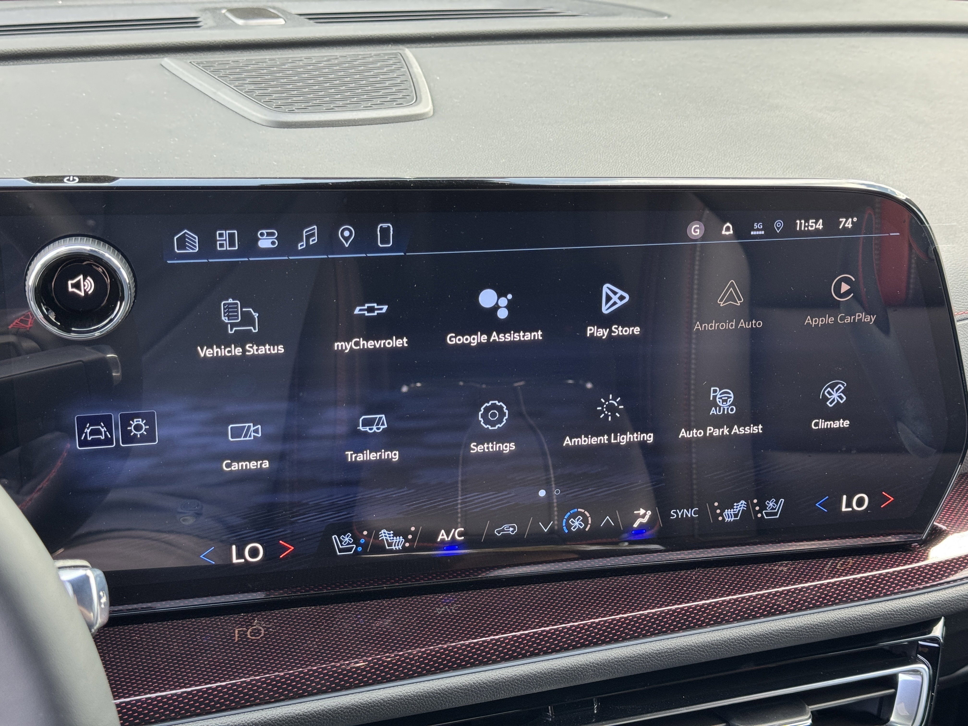 New 2026 Chevrolet Traverse RS w/ LPO, Floor Liner Package image 21