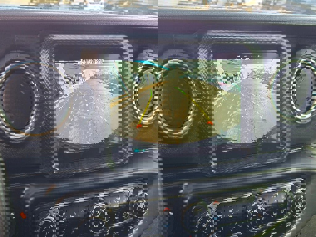 Used 2022 Jeep Wrangler Unlimited Sahara 4xe w/ Cold Weather Group image 23