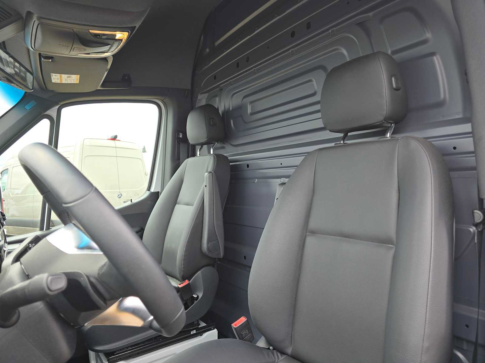 Used 2026 Mercedes-Benz Sprinter 2500 image 21