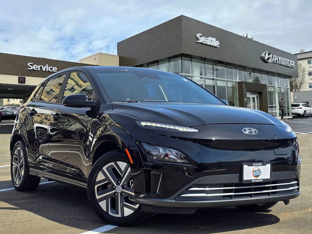 Used 2023 Hyundai Kona SE FWD 360° Tour