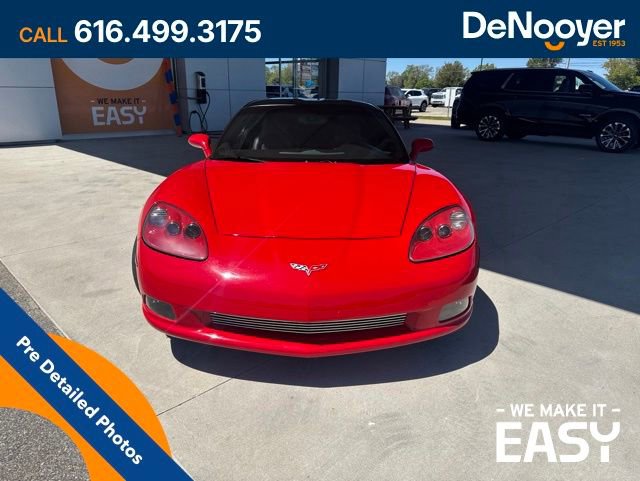 Used 2006 Chevrolet Corvette Coupe RWD image 2