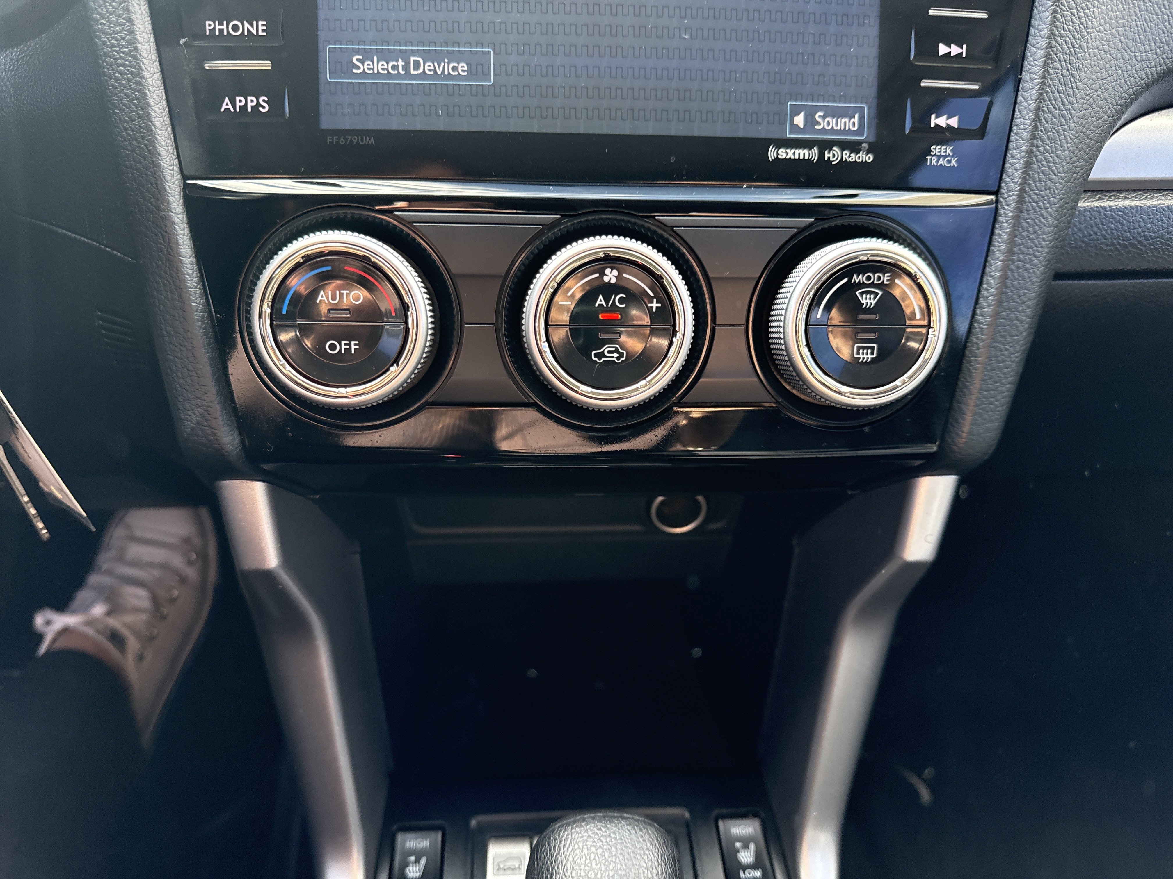 Used 2018 Subaru Forester 2.5i Premium w/ All-Weather Package image 28