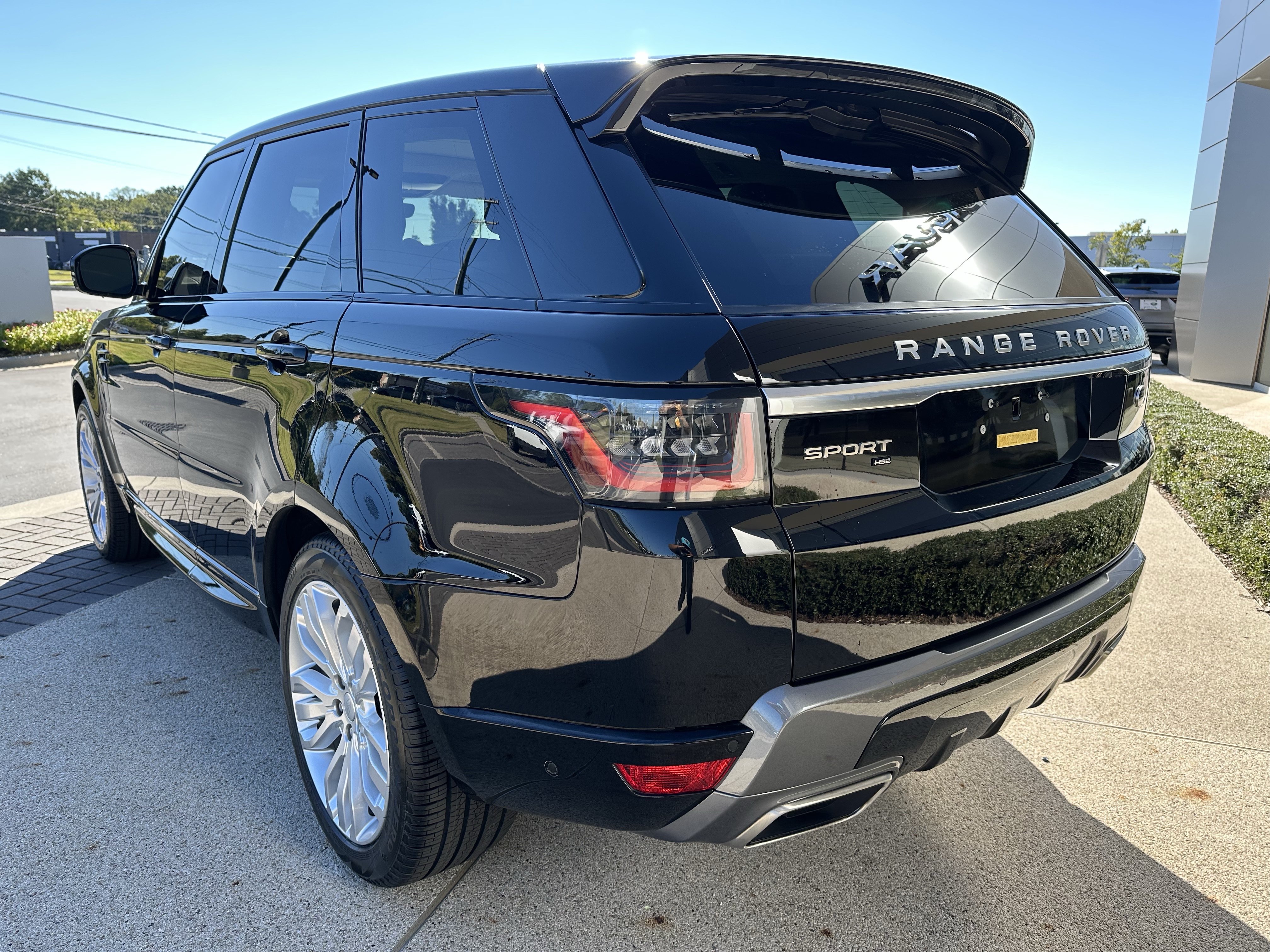 Used 2020 Land Rover Range Rover Sport HSE AWD/4WD image 5