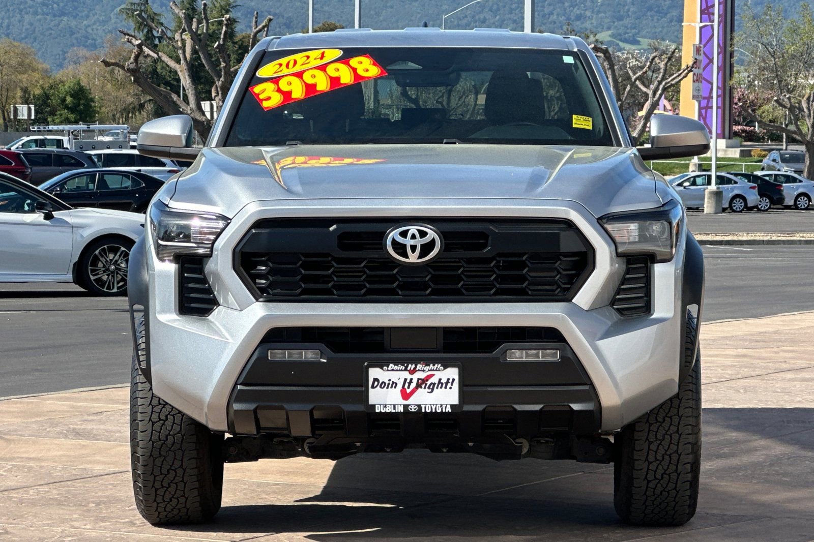 Certified 2024 Toyota Tacoma TRD Off-Road image 11