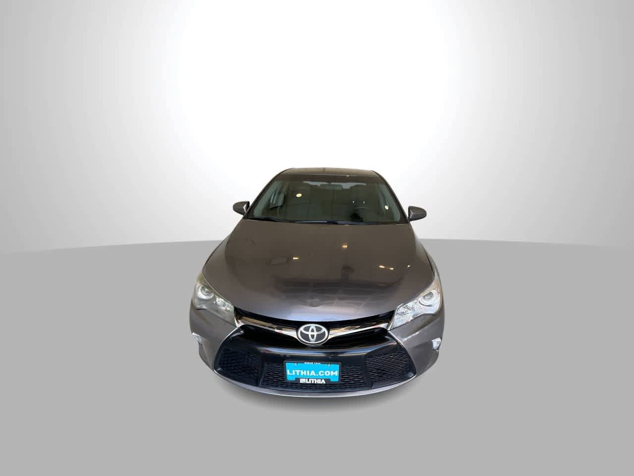 Used 2016 Toyota Camry SE FWD image 3