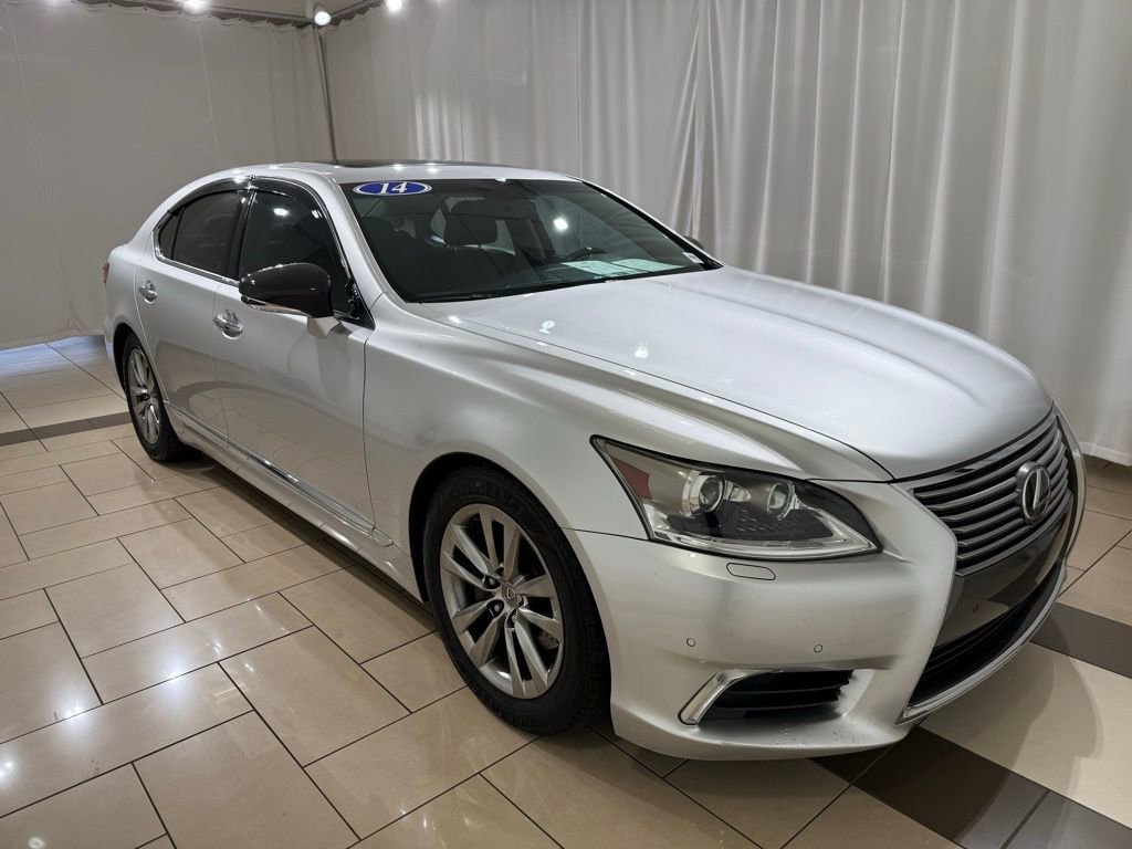 Used 2014 Lexus LS 460 w/ Comfort Package image 7