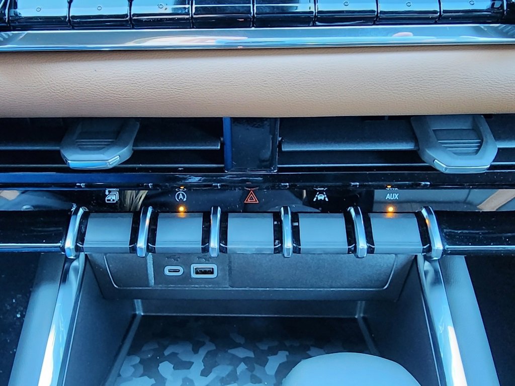 New 2026 GMC Canyon AT4 image 30