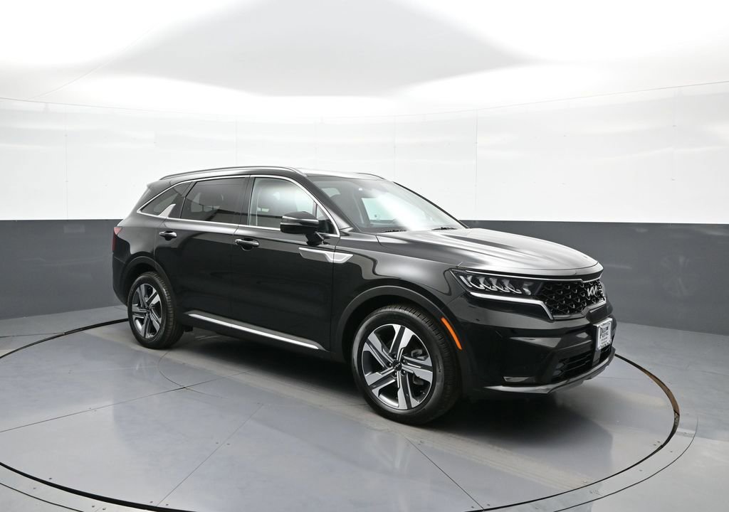 Certified 2023 Kia Sorento EX image 4