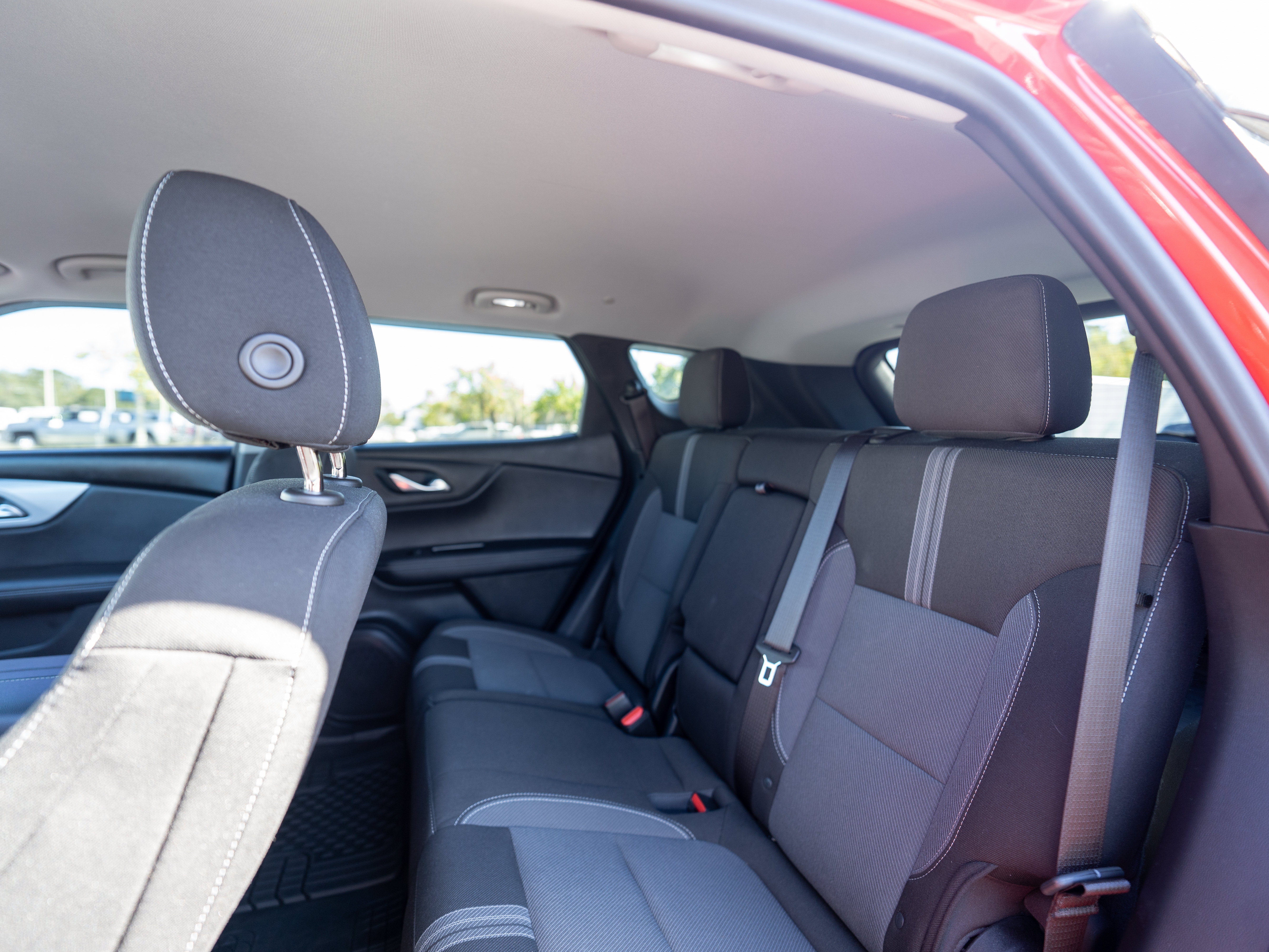 Used 2023 Chevrolet Blazer LT w/ LPO, Black Grille Bar Package FWD image 9