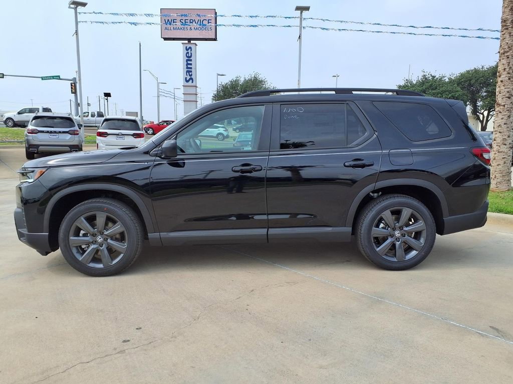 New 2026 Honda Pilot Sport image 4