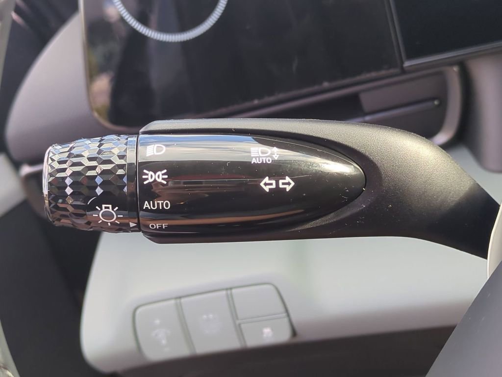 New 2026 Hyundai Elantra Limited image 29