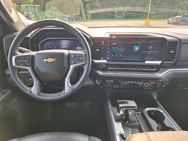 Used 2024 Chevrolet Silverado 1500 LTZ w/ LTZ Premium Package AWD/4WD image 13