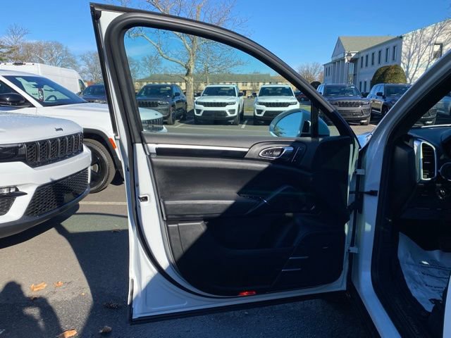 Used 2017 Porsche Cayenne image 20