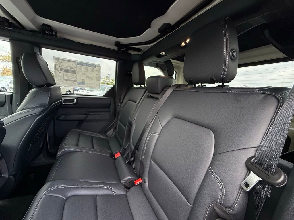 New 2025 Ford Bronco Badlands image 27