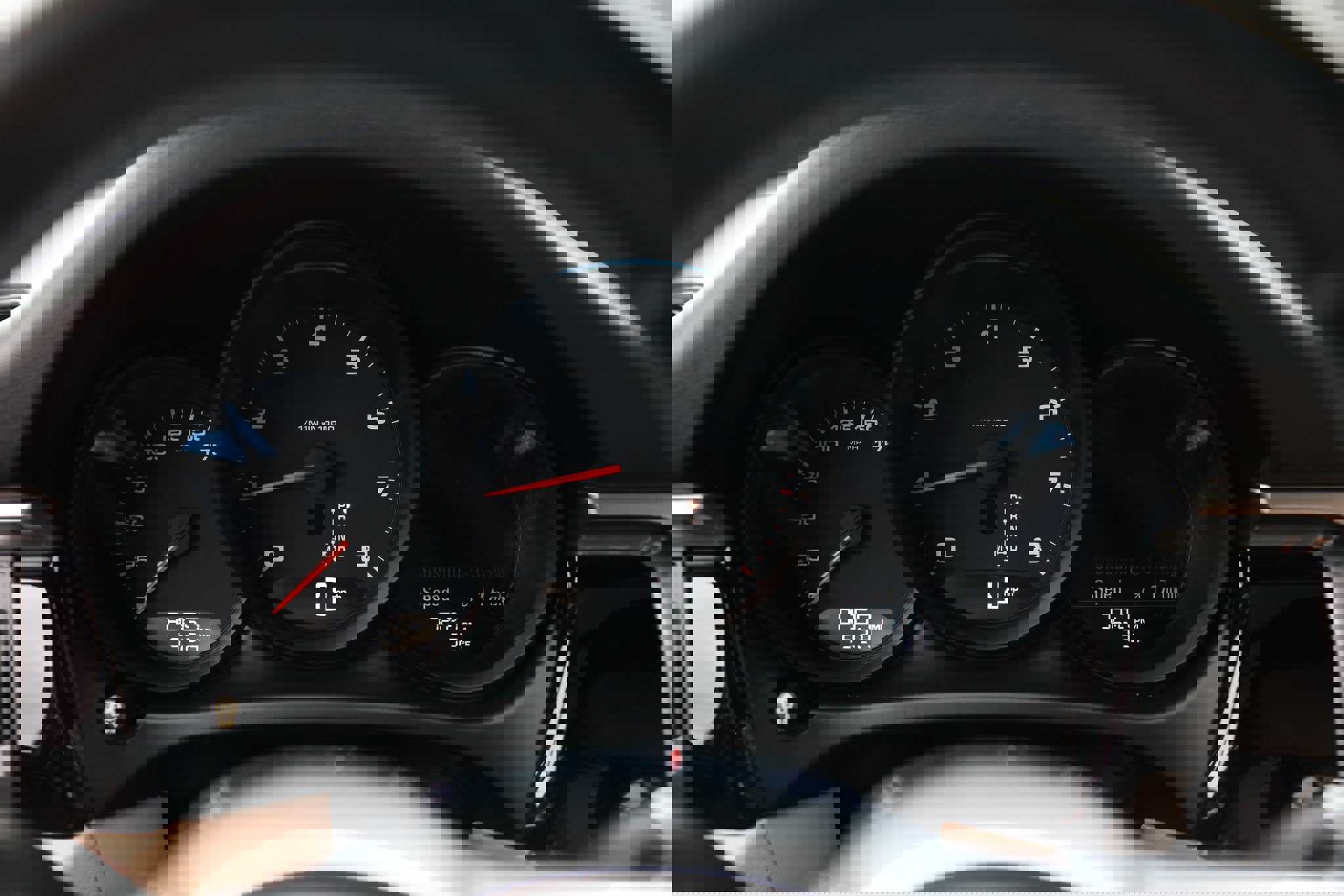 Used 2020 Porsche Macan image 35