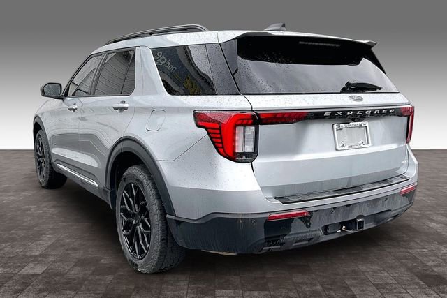Used 2025 Ford Explorer Active image 4