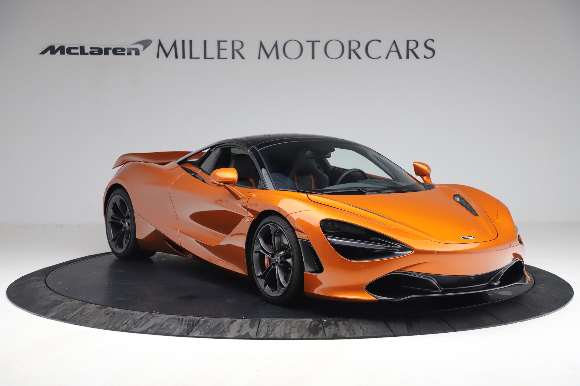 Used 2020 McLaren 720S Spider image 30