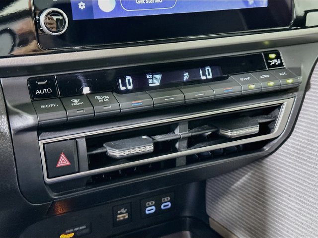 Certified 2025 Toyota Camry SE w/ Convenience Package FWD image 20