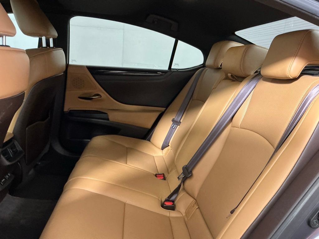 Used 2020 Lexus ES 300h w/ Premium Package FWD image 26