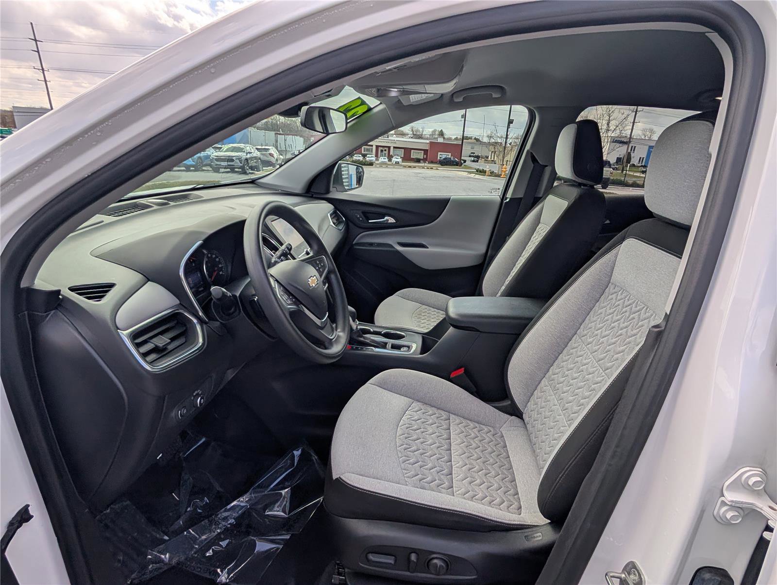 Used 2022 Chevrolet Equinox LT image 14