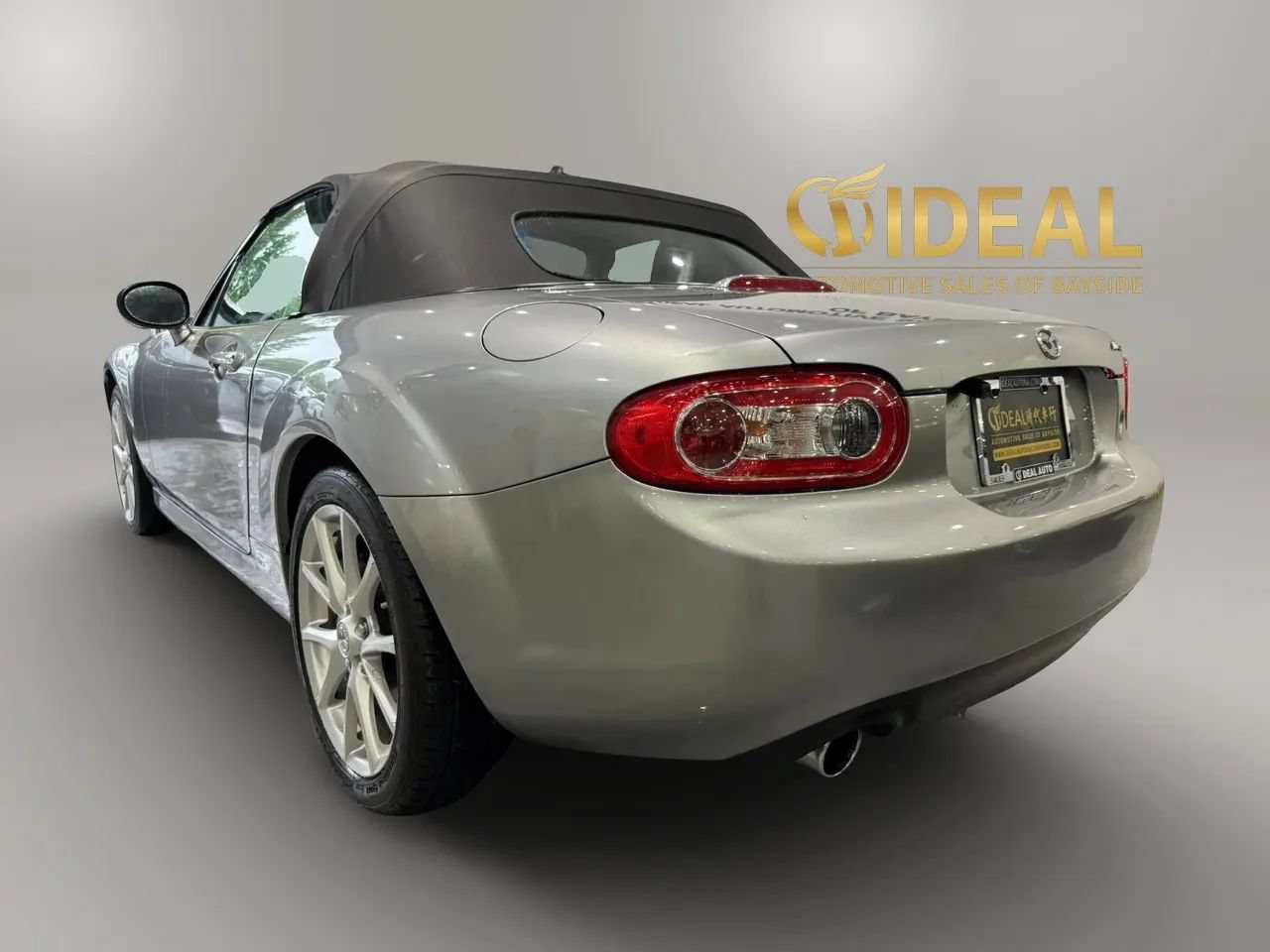 Used 2012 MAZDA MX-5 Miata Touring w/ Suspension Pkg RWD image 4