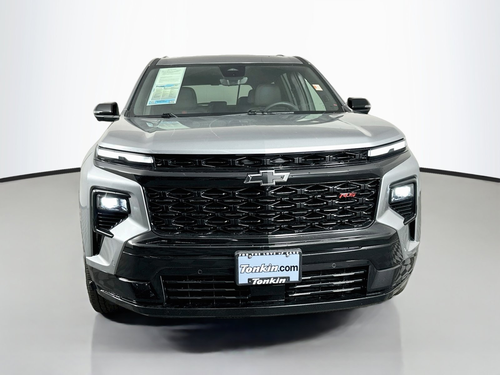 Used 2024 Chevrolet Traverse RS AWD/4WD image 2
