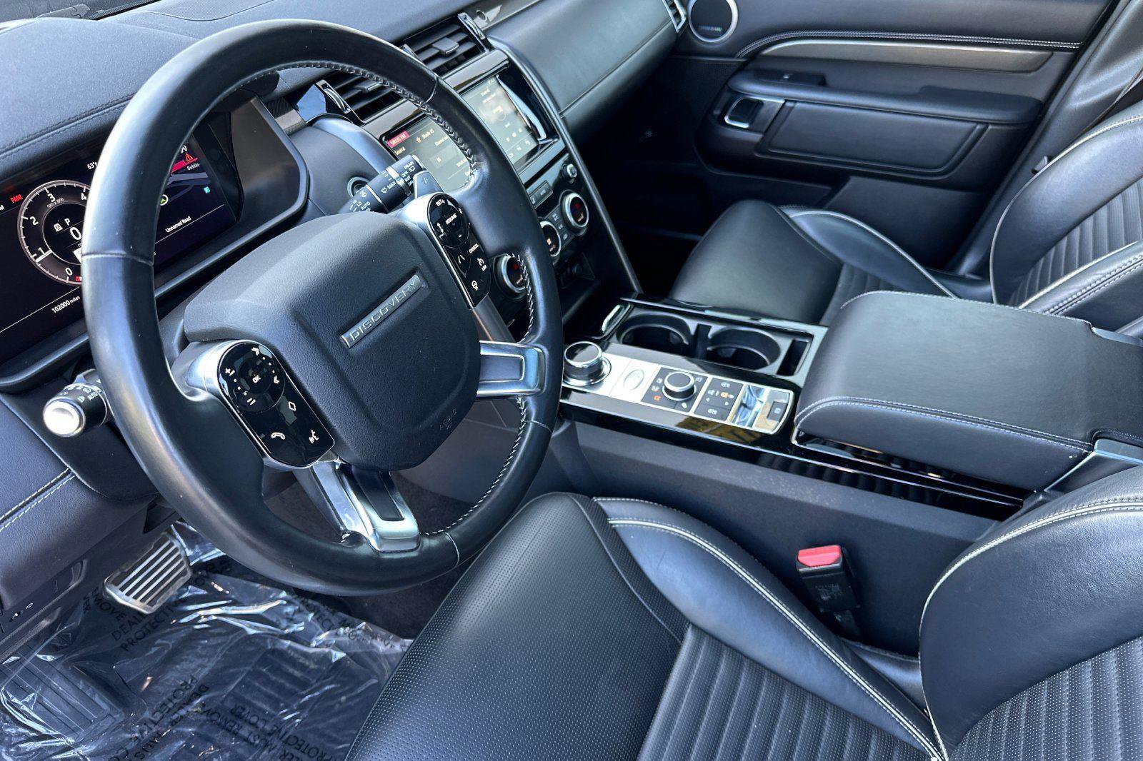 Used 2019 Land Rover Discovery HSE image 10