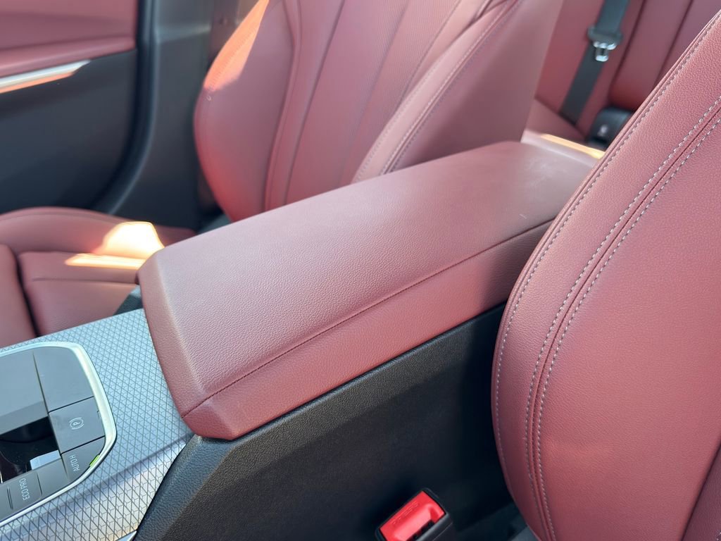 Used 2025 BMW 330i xDrive 330i xDrive image 16