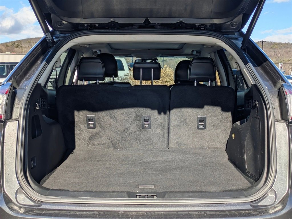 Used 2017 Ford Edge Titanium w/ Equipment Group 302A image 5