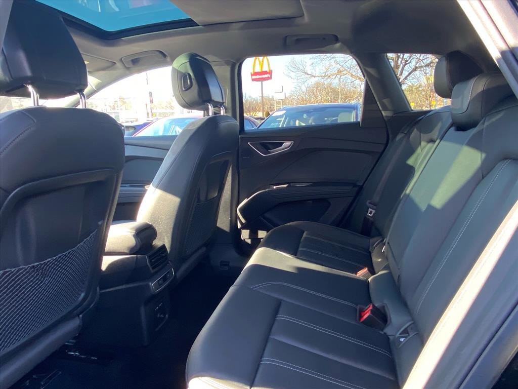 Used 2023 Audi Q4 e-tron Premium Plus w/ Premium Plus image 19