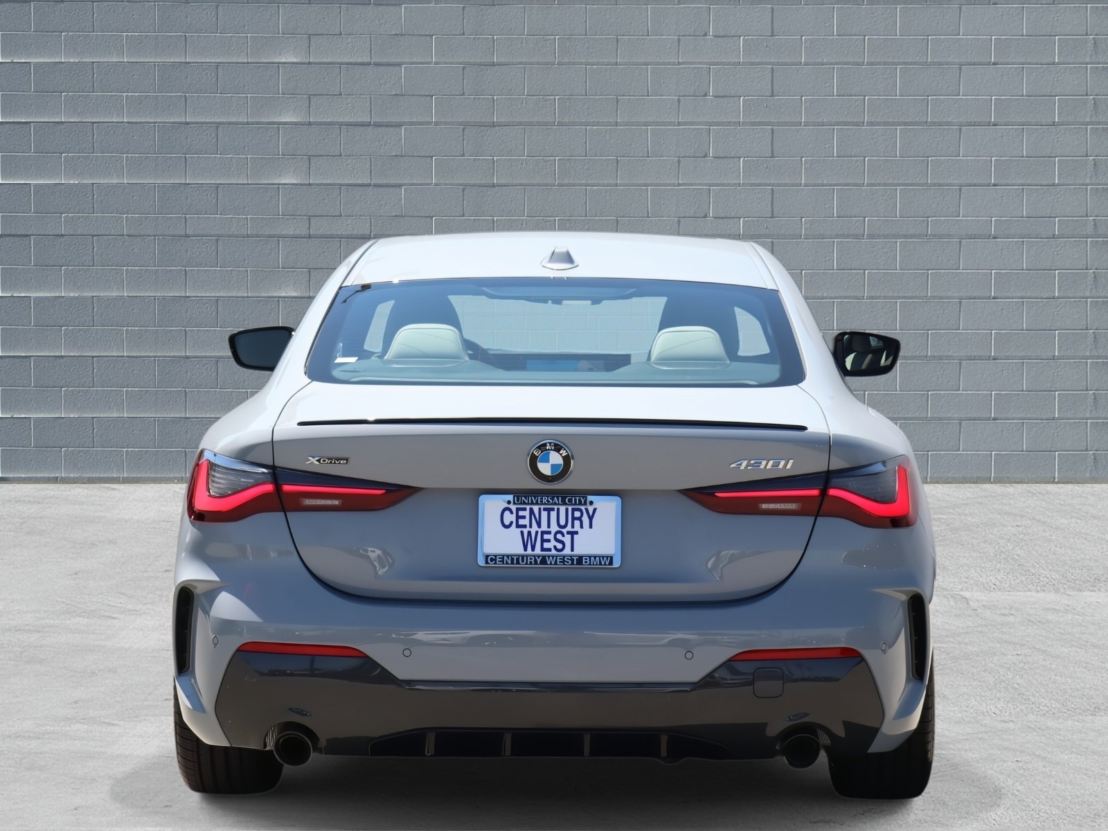 Used 2024 BMW 430i xDrive 430i xDrive Coupe AWD w/ M Sport Package image 3