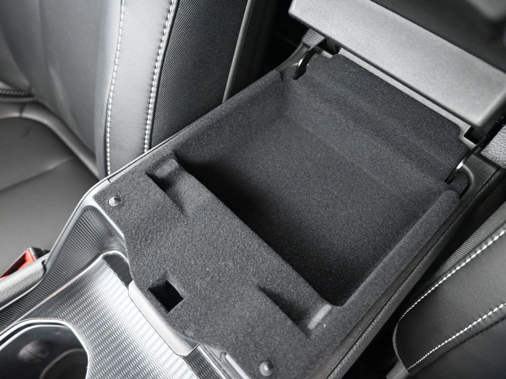 New 2025 Jeep Grand Cherokee L Limited w/ Black Appearance Package image 4