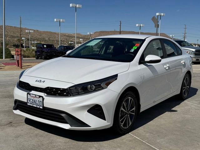 Used 2023 Kia Forte LXS w/ LXS Technology Package image 3
