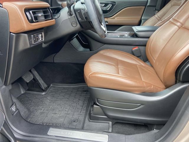 Used 2020 Lincoln Aviator Reserve w/ Elements Package Plus image 9