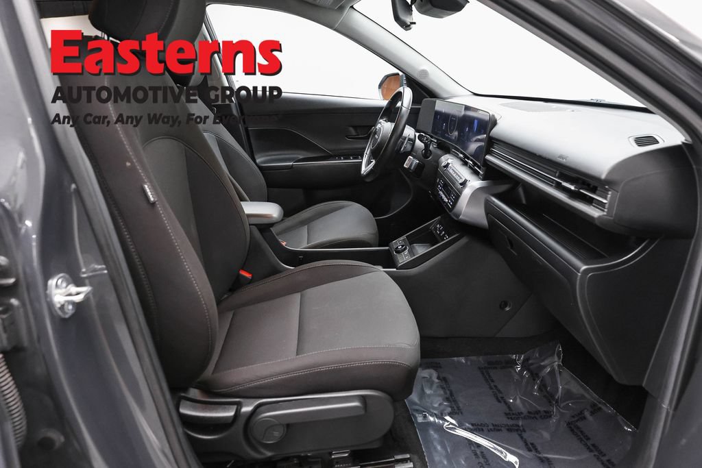 Used 2024 Hyundai Kona SEL FWD image 23
