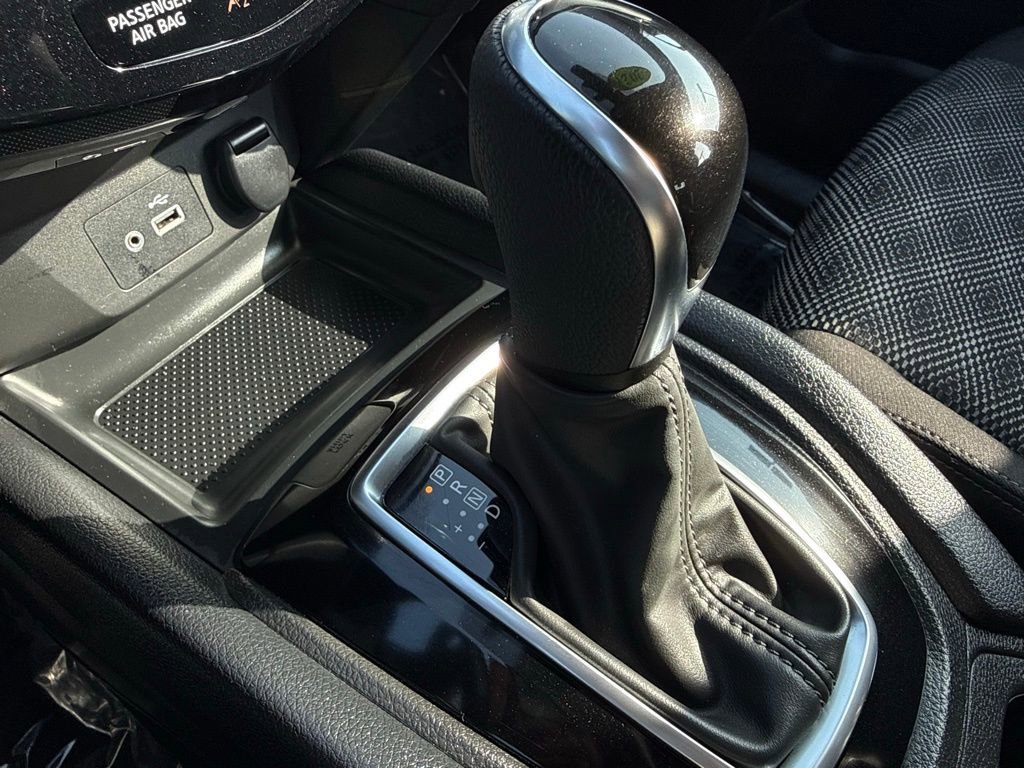 Used 2021 Nissan Rogue Sport SV image 28