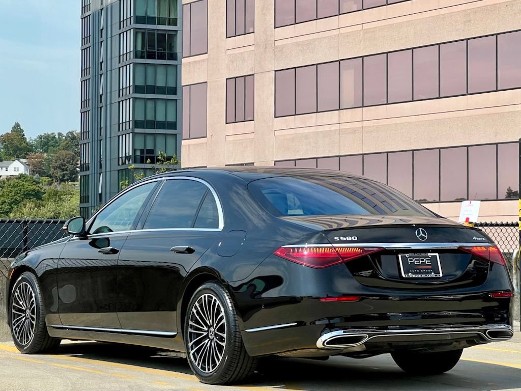 Certified 2024 Mercedes-Benz S 580e 4MATIC Sedan image 5