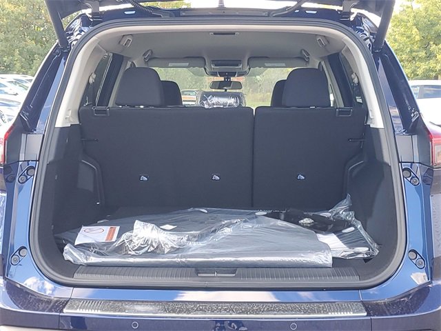 New 2026 Nissan Rogue SV image 8