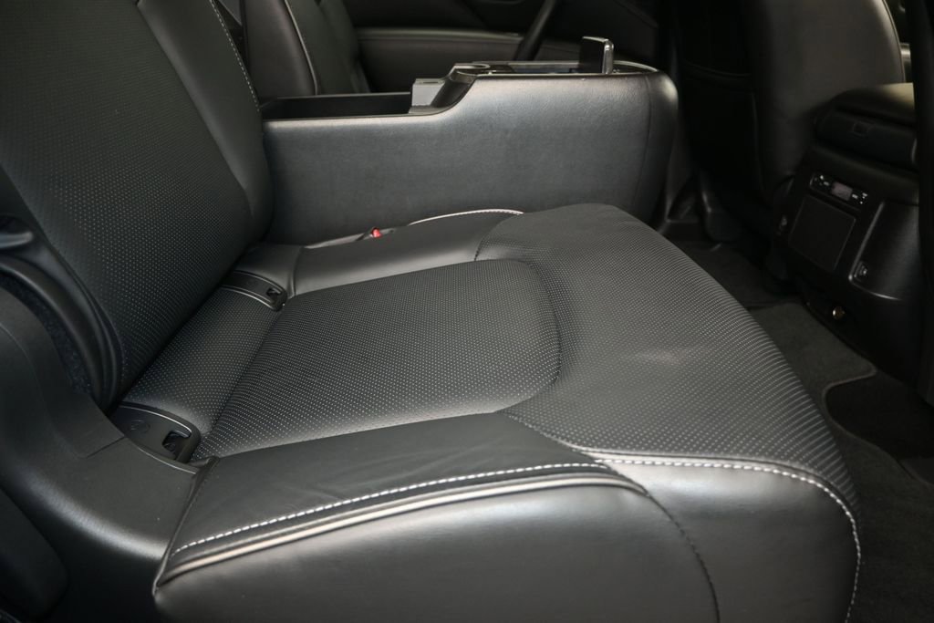 Used 2023 INFINITI QX80 Luxe w/ Cargo Package RWD image 23