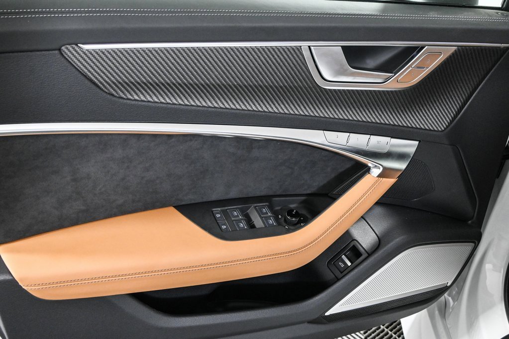New 2025 Audi RS 6 performance image 6