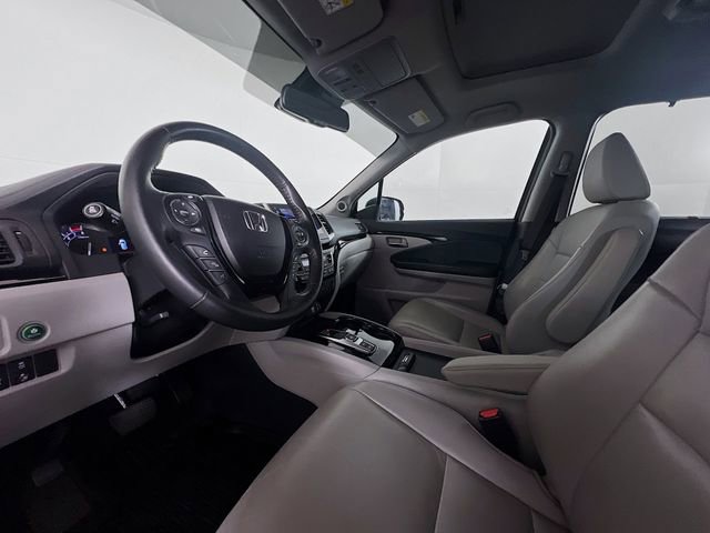 Used 2017 Honda Pilot Touring image 20