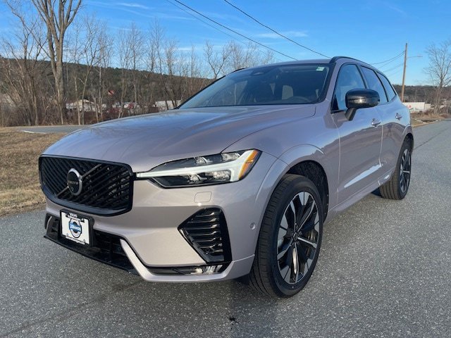 New 2026 Volvo XC60 B5 Plus w/ Protection Package Premier