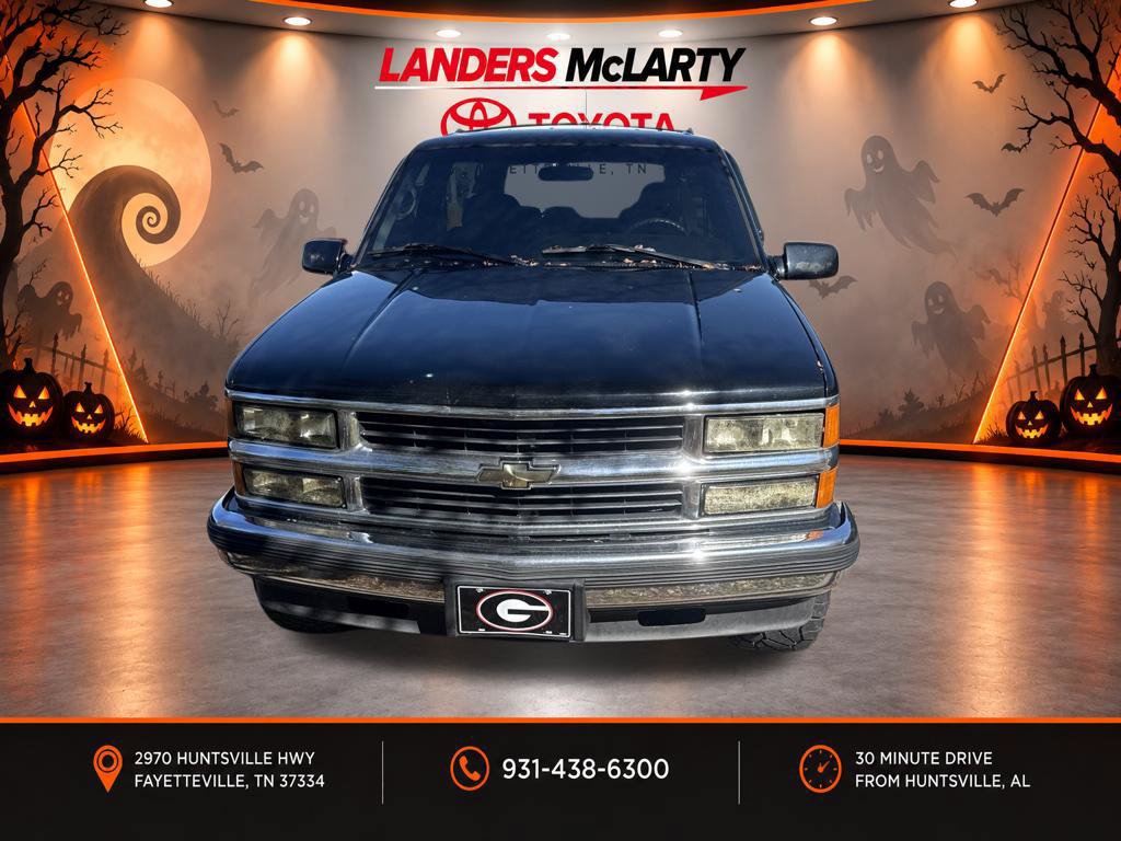 Used 1995 Chevrolet Tahoe 4WD 2-Door image 2