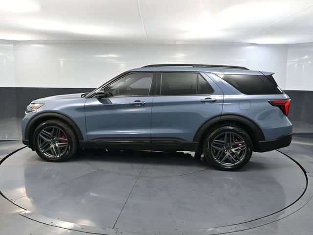 Used 2025 Ford Explorer ST image 9