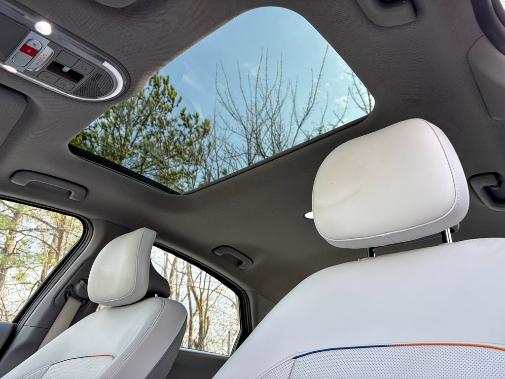 Used 2023 Hyundai Ioniq 6 Limited image 24