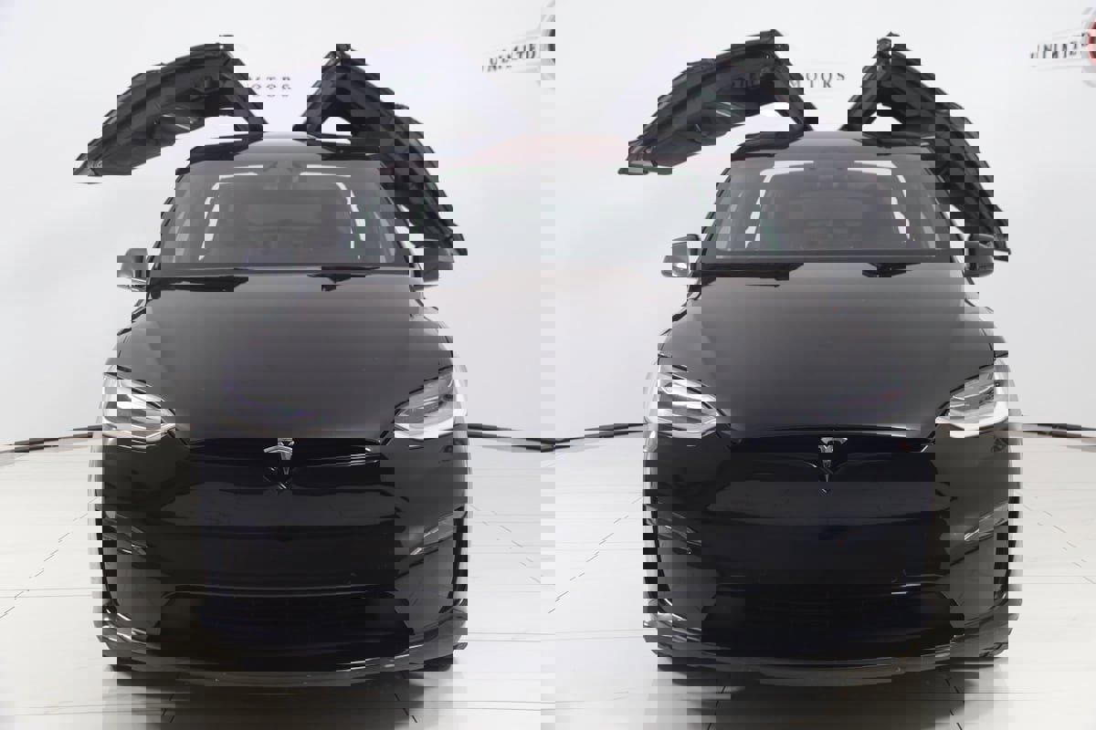 Used 2022 Tesla Model X image 65