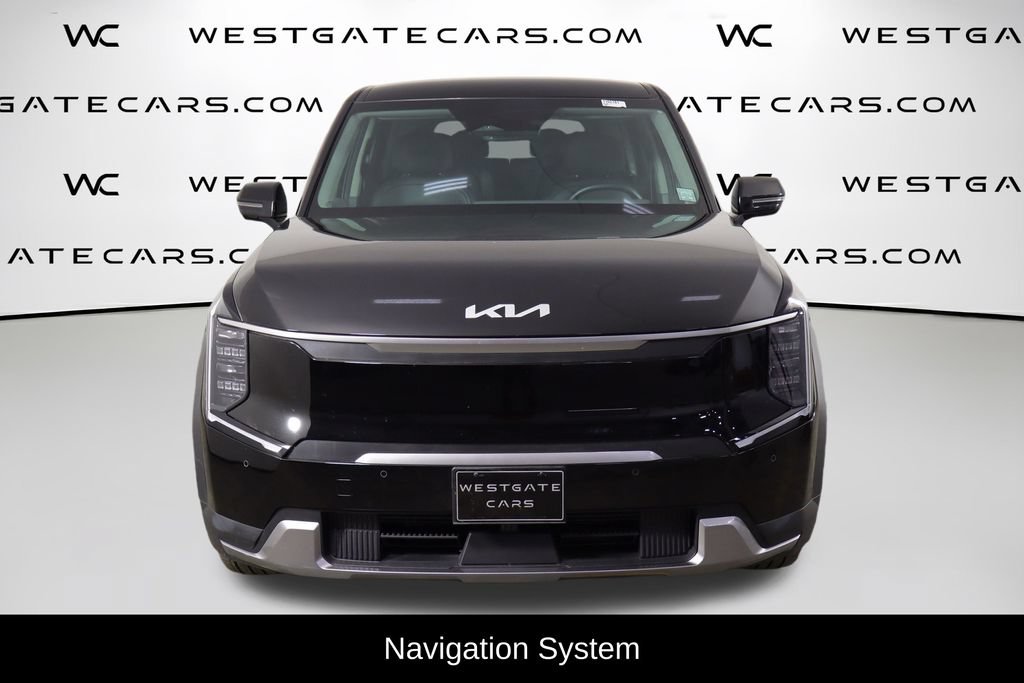 Used 2024 Kia EV9 Light Long Range RWD image 2