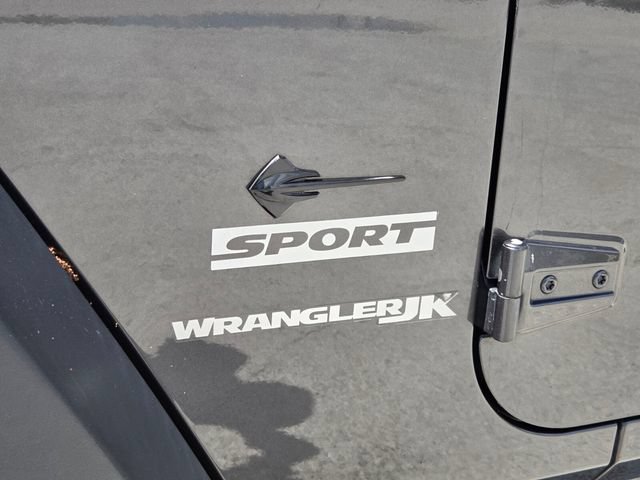 Certified 2018 Jeep Wrangler Sport AWD/4WD image 11